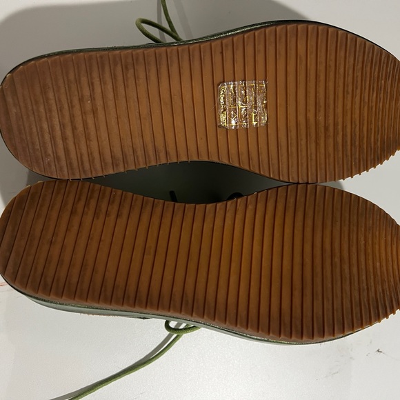 Antelope metallic green leather lace up platform shoes - Picture 8 of 9